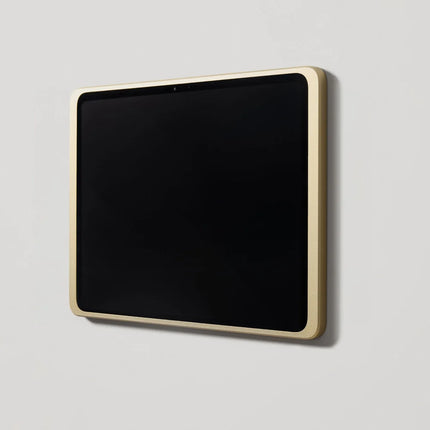 Displine Displine Dame Wall 2.0 Wandhouder voor iPad Pro 13" (M4/M5) Goud