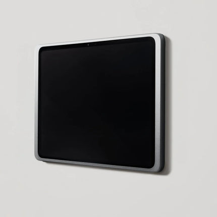 Displine Displine Dame Wall 2.0 Wandhouder voor iPad Pro 13" (M4/M5) Titanium