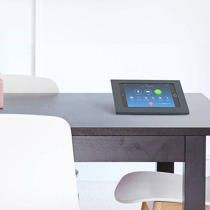 Heckler Design Zoom Rooms Console for iPad Mini 1-5- Zwart